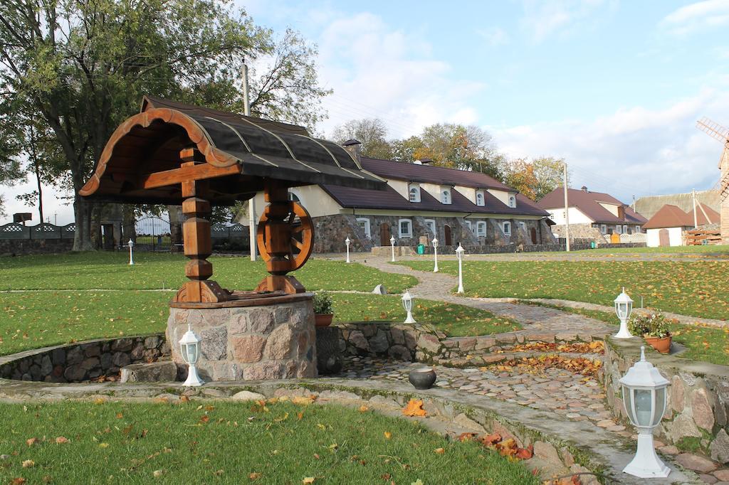 Karalinski Falvarok Tyzengauza Hotel Korolino  Exterior foto