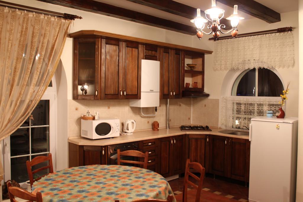 Karalinski Falvarok Tyzengauza Hotel Korolino  Cameră foto